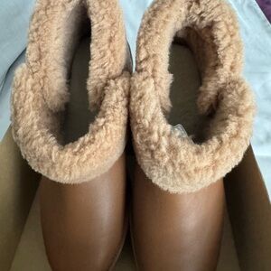 UGG Tan Shearling Lined Boots Size 11